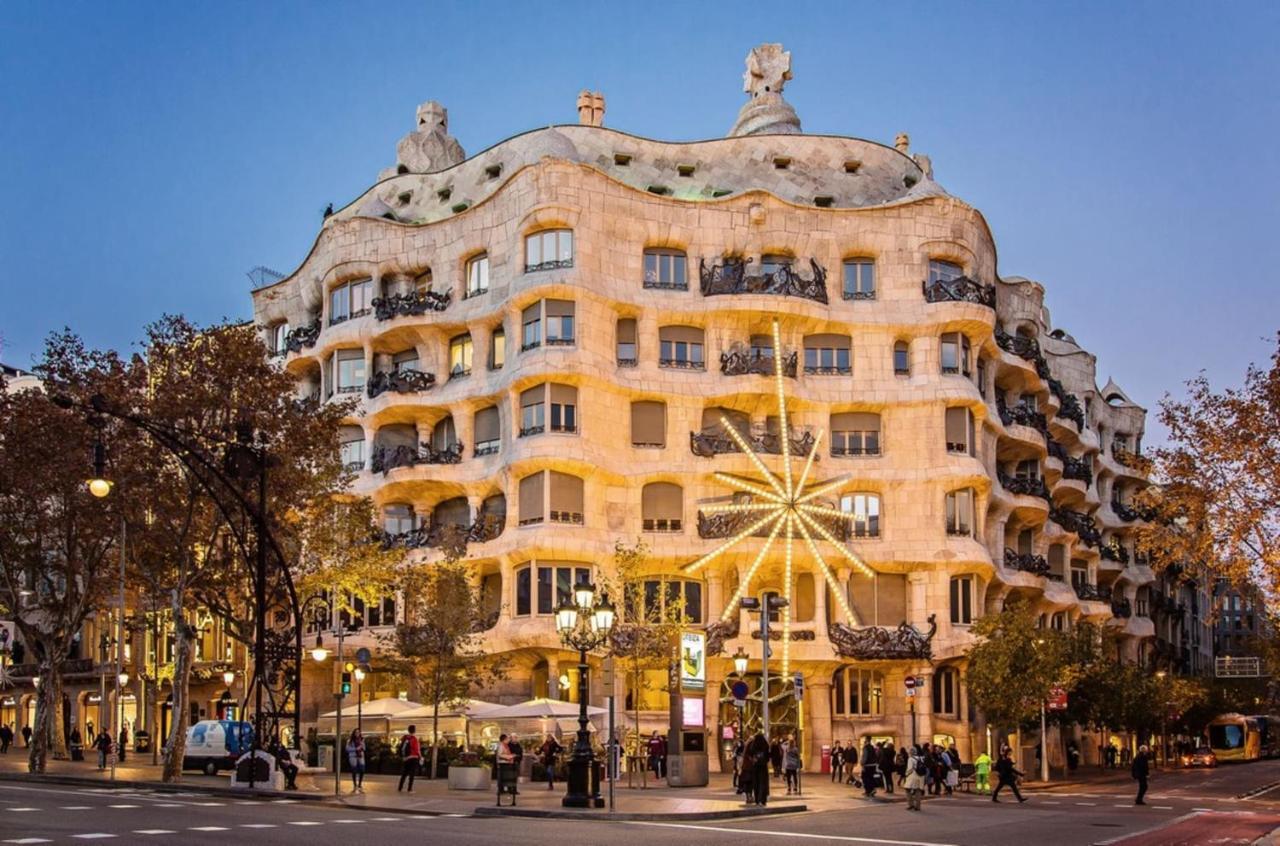 Sweet Inn - La Pedrera - Paseo De Gracia Barcelona Luaran gambar